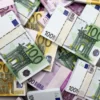 The Impact of Fundamental Information on EUR Currency 5 Currency