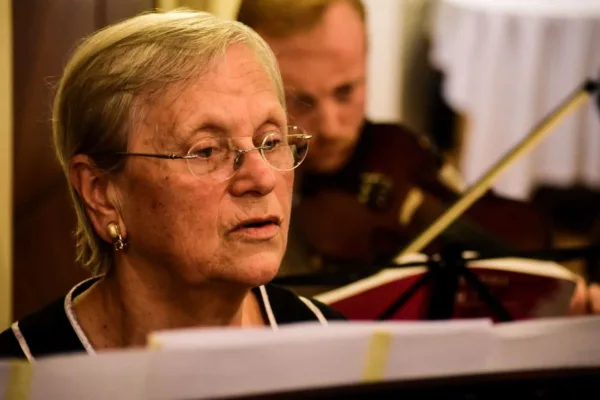 cult 4572871 1920 1400x934 1