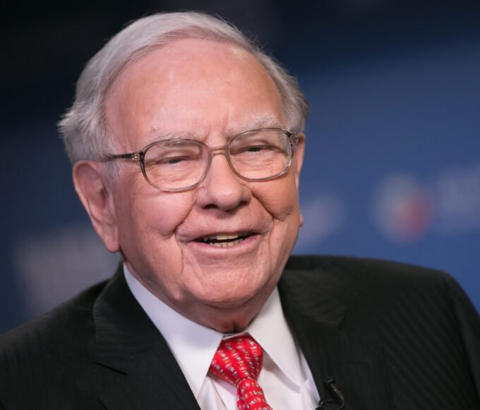 Warren Buffett: A Friendly Journey Through His SuccessIntroduction 9 Warren Buffett