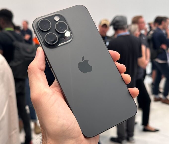 The iPhone 15: A Simple Guide to Apple’s Latest and Greatest Smartphone 6 iPhone 15